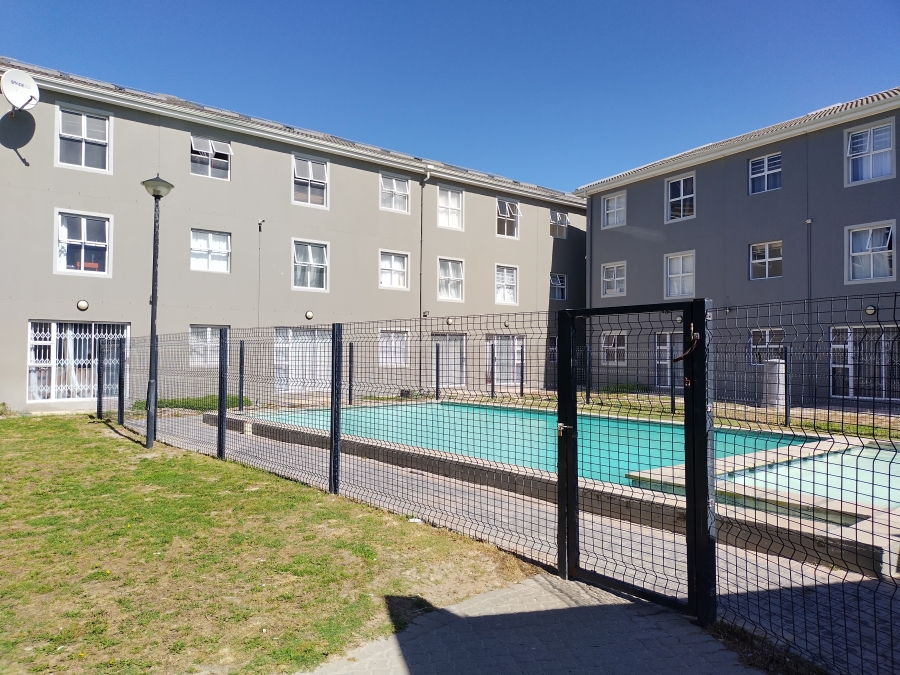 2 Bedroom Property for Sale in Muizenberg Western Cape